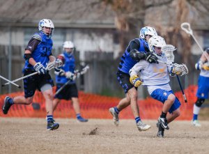 Lane Sumrall tries to outrun players from Friendswood (TX) (Photo by: nola.com)